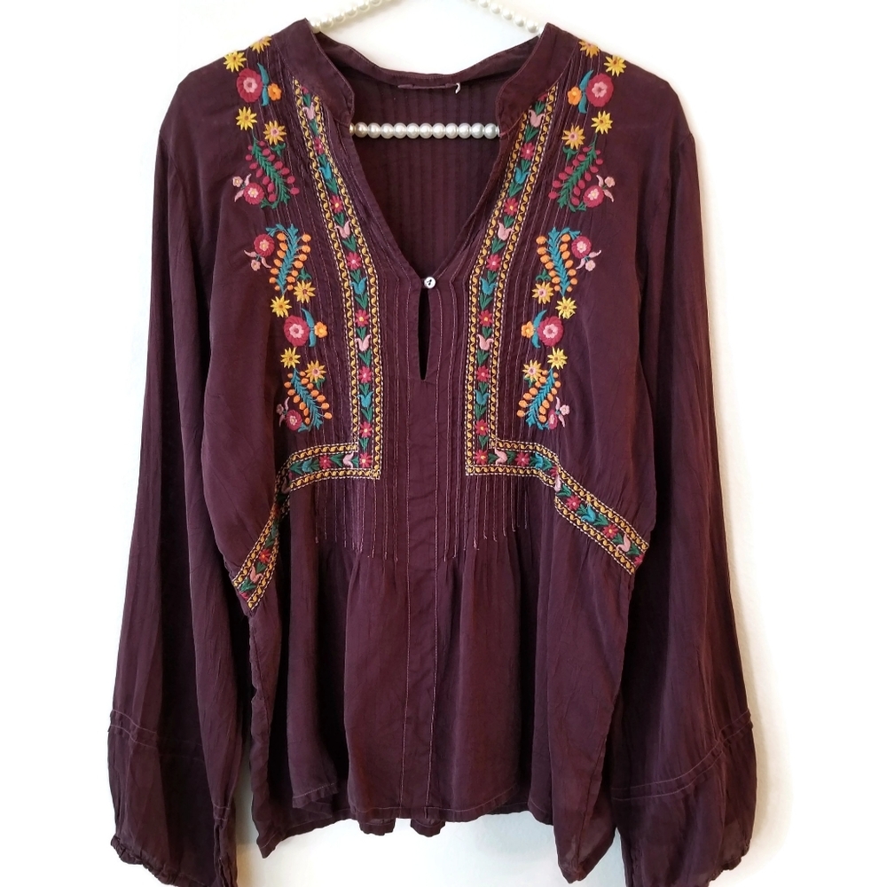 Johnny Was maroon embroidered bohemian top large